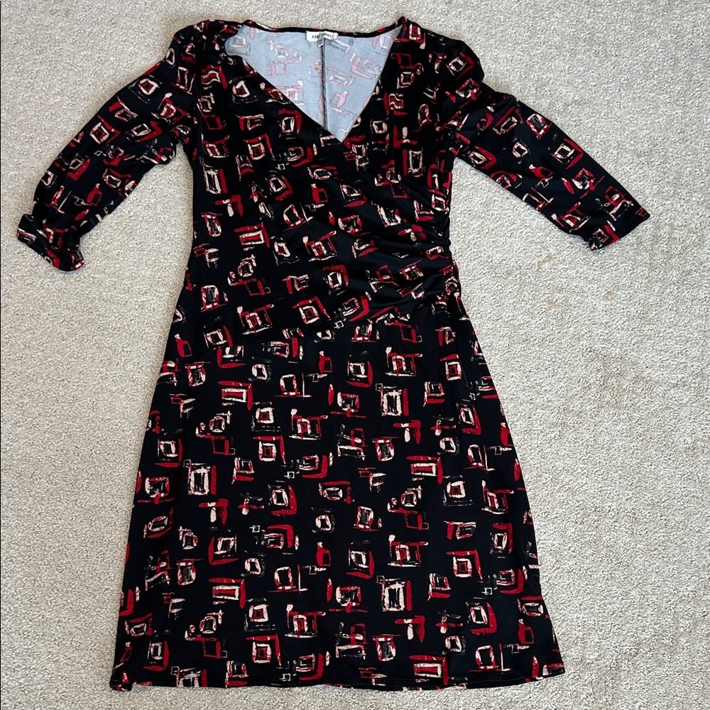 Jones Studio Geometric Black and Red Long Sleeve Dress